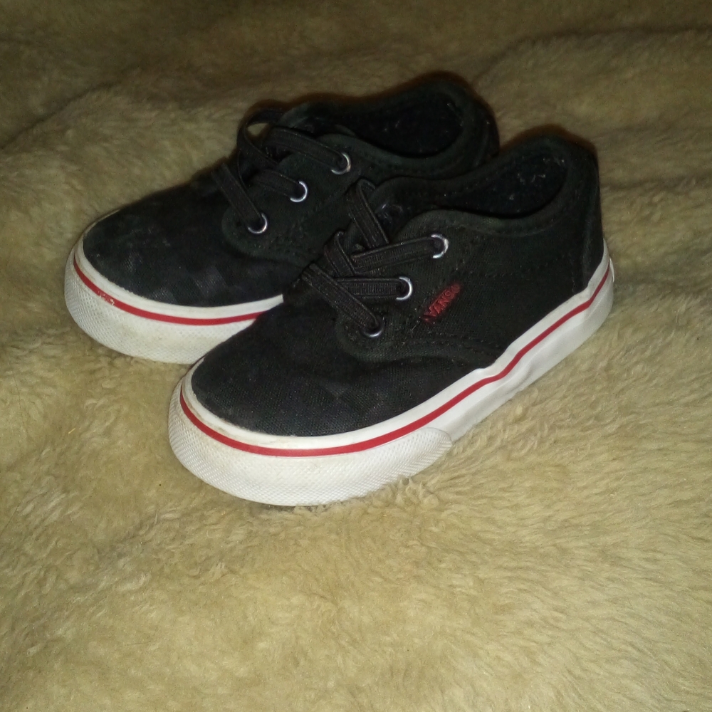 Toddlers checkered vans black and dark gray. Size five and a half
